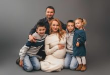 Mama Lana ima odlične savjete za roditelje koji planiraju više djece, pod više mislimo čak i na četvero Lana Novota četvrta trudnoća - naslovna