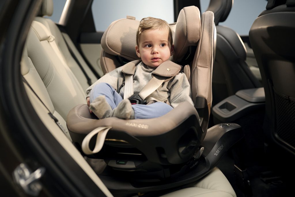 Maxi-Cosi Slide Pro Family Pearl XL Slide Pro autosjedalica za djecu do 12 godina