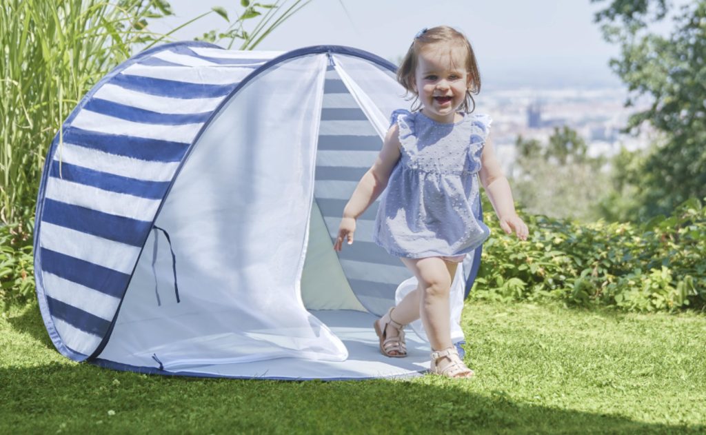 Sigurno ljeto s bebom uz Babymoov UV šator za plažu i vrt. 